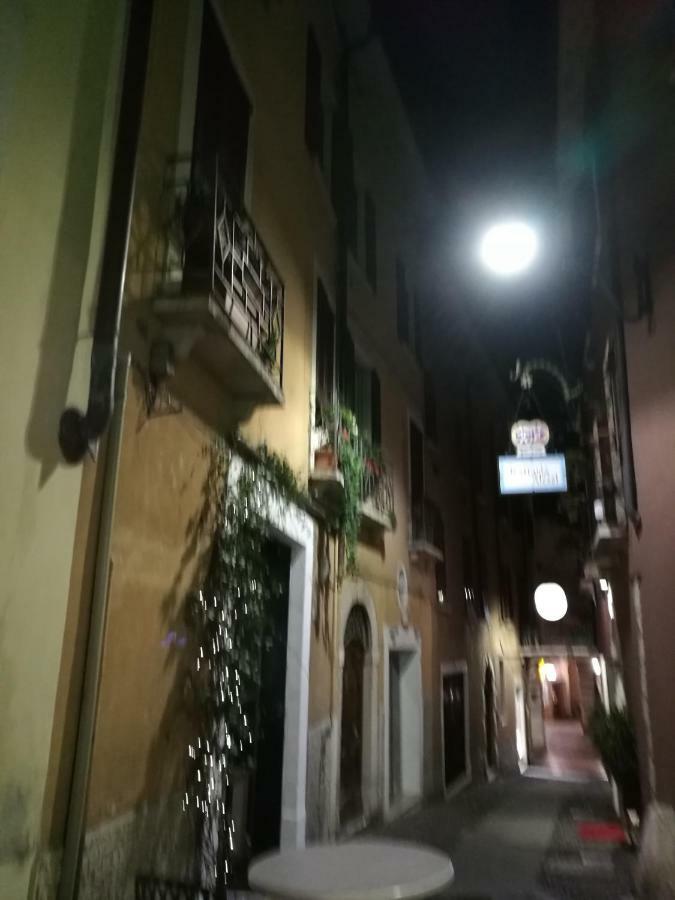 Dreamy Apartment Tre Corone Old Town Cir 017067-Cni-00565 Desenzano del Garda Exterior photo